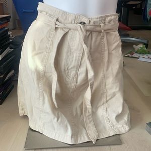 Copper key cream skirt